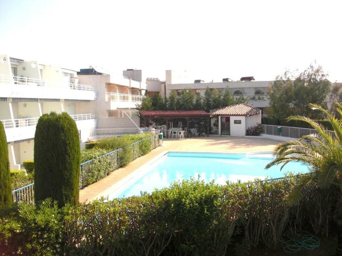Agreable Appartement 4 Personnes A Villeneuve-Loubet Plage, Piscine, Mer, Commerces A Proximite エクステリア 写真